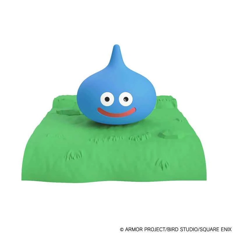 (Pre-order) September 25th, SQEX Square Enix Japanese version Dragon Quest Slime model kit with grassland base.