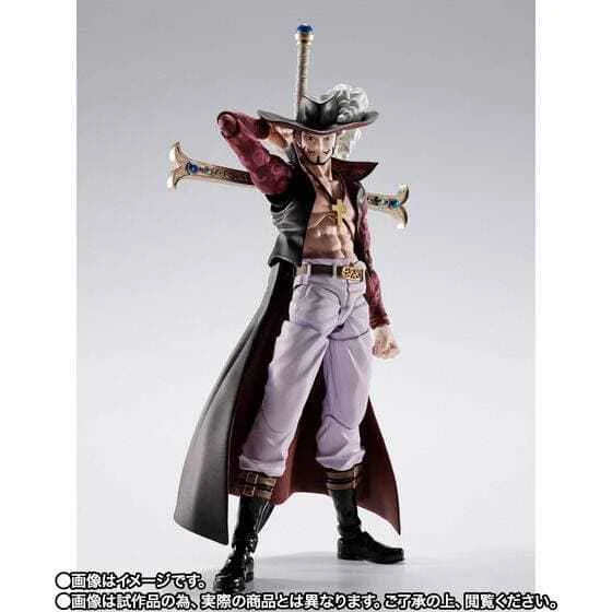 (Pre-order) December 2025 BANDAI Distributed SHF One Piece Dracule Mihawk - Hawkeye - Articulated